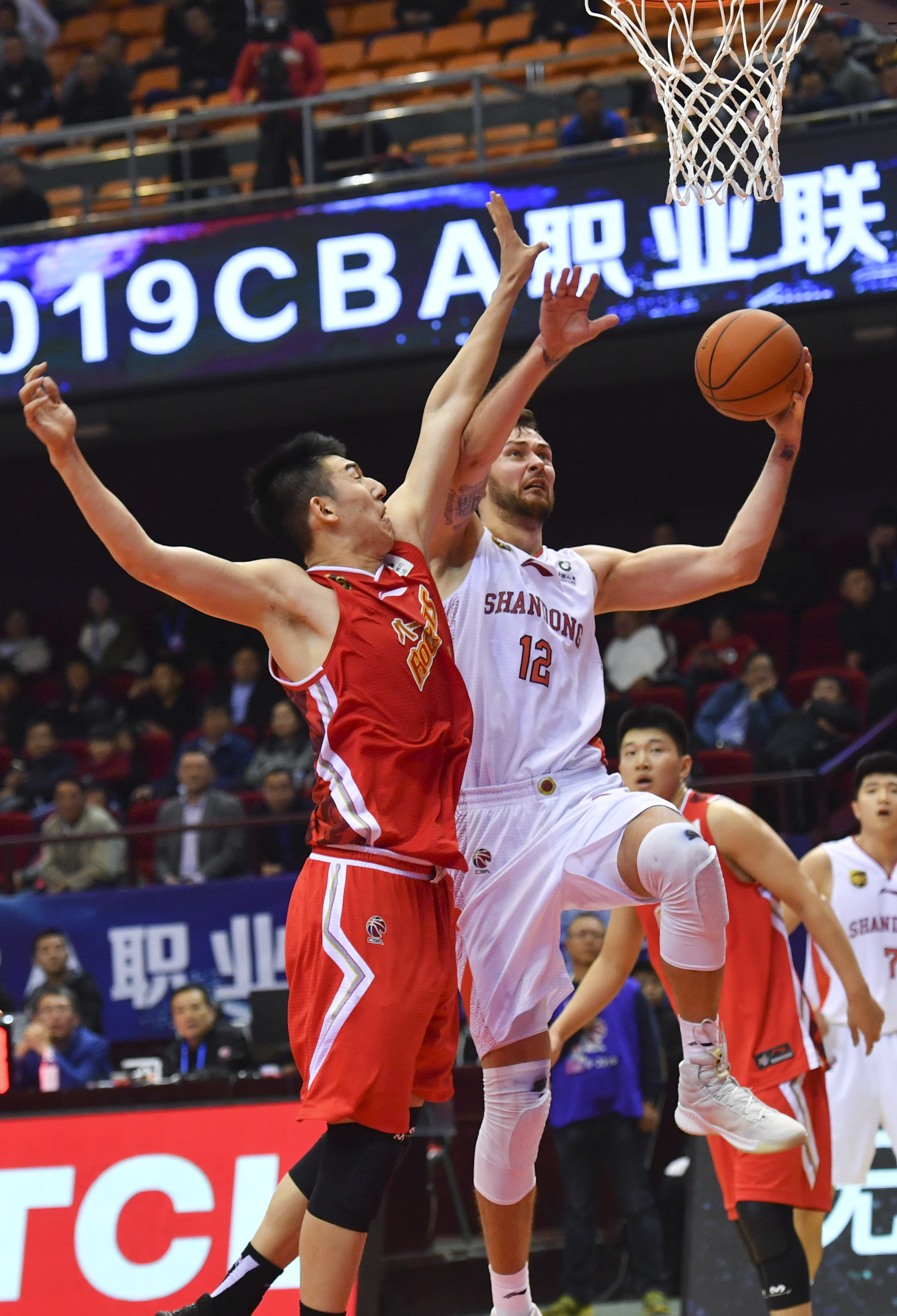 巴克利盛赞雷霆：堪比坏小子军团，阵容强大且难对付